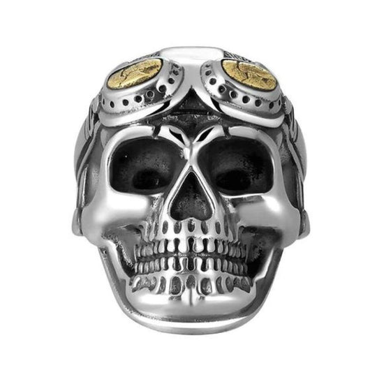 Bague Avec Tête de Mort et Casque